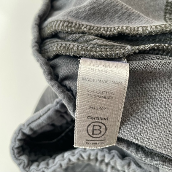 Athleta Gray Grey Farallon Skirt Size 12 - Picture 5 of 7